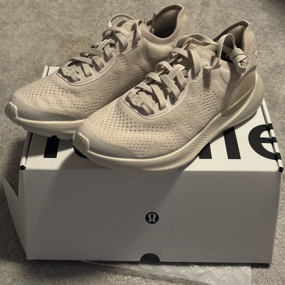 Lululemon merino wool Beyondfeel run